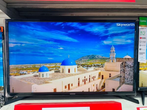 Samsung Smart UHD 4K TV – Crystal Display, Netflix & YouTube Ready
