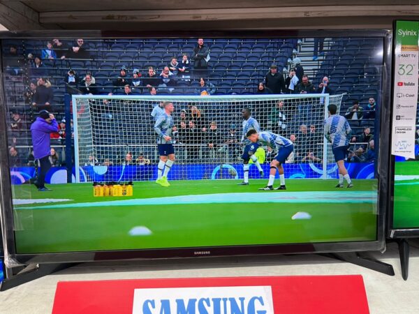 SAMSUNG 32 inch HD SMART LED TV